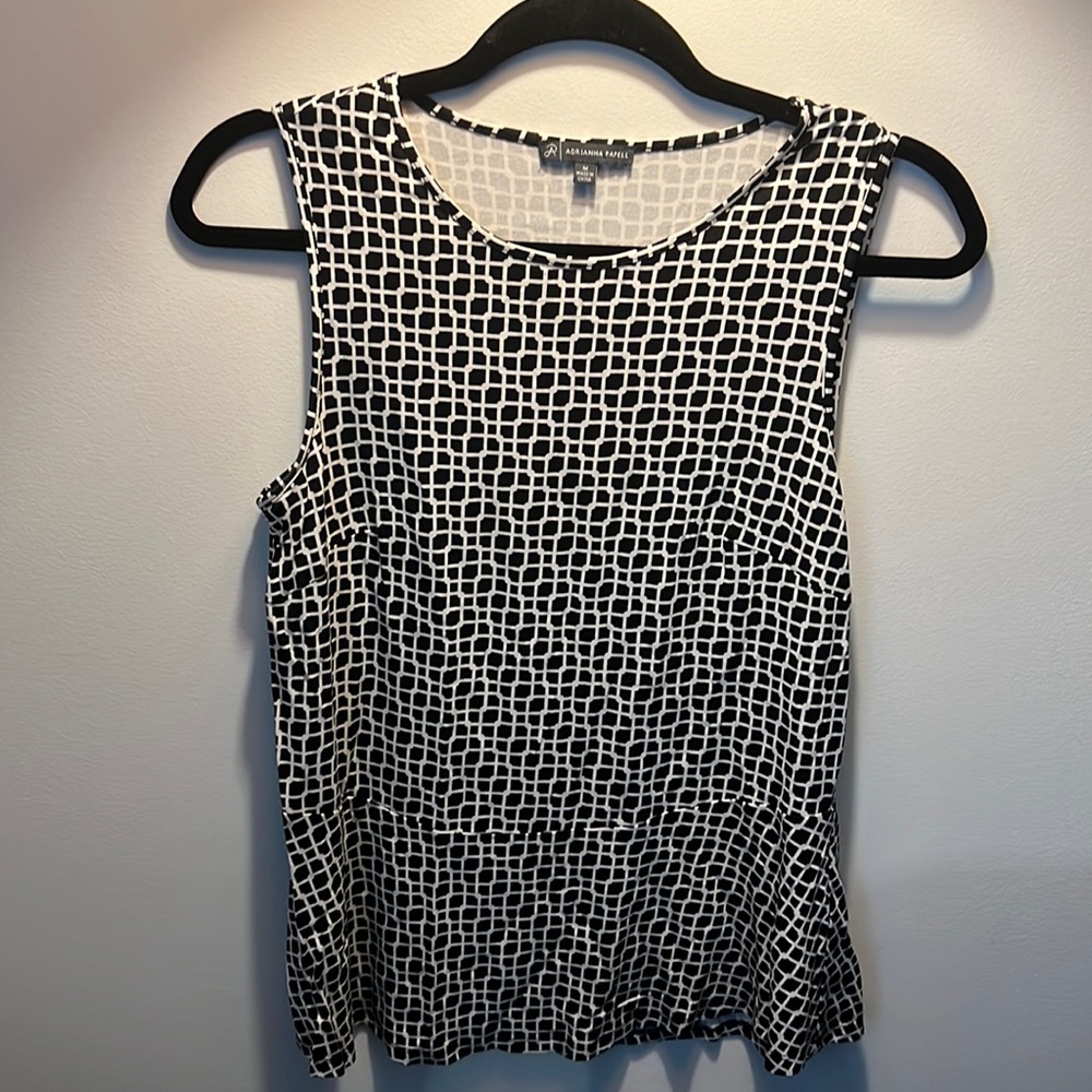 Black and white stretchy blouse